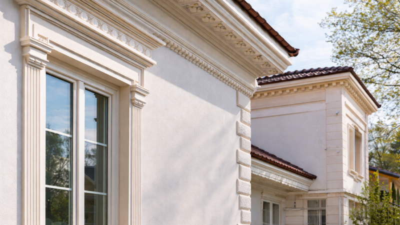 Fațada care schimbă prima impresie: cum transformă profilele decorative o casă obișnuită într-una memorabilă